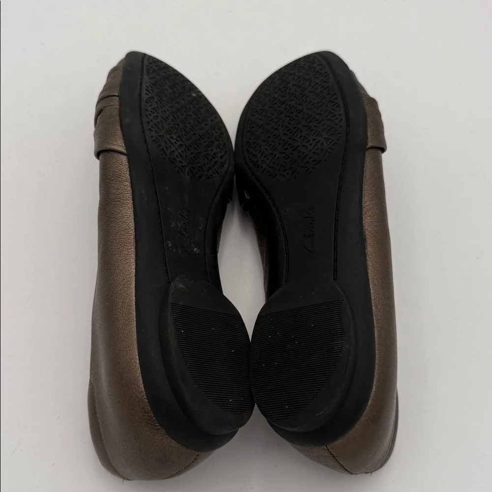 Clarks step out